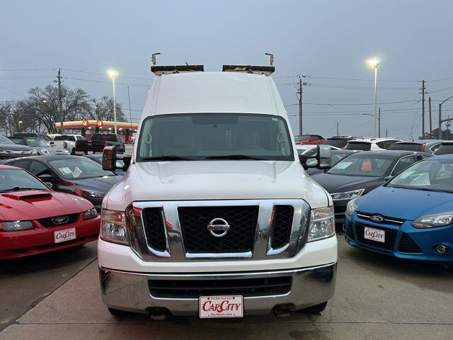 Nissan NV