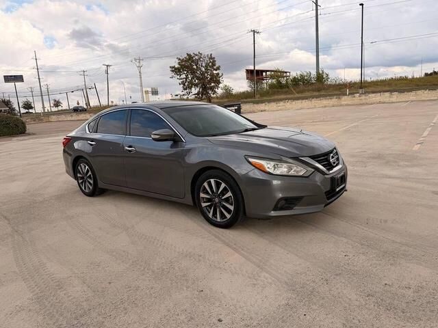 2017 NISSAN Altima