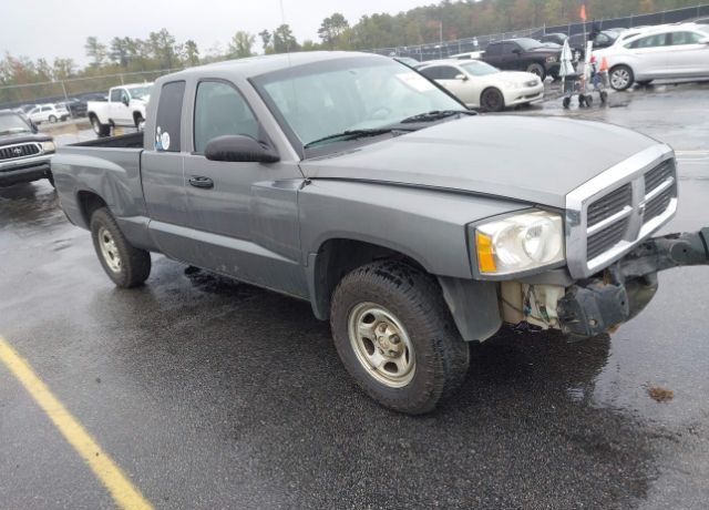 2005 DODGE Dakota