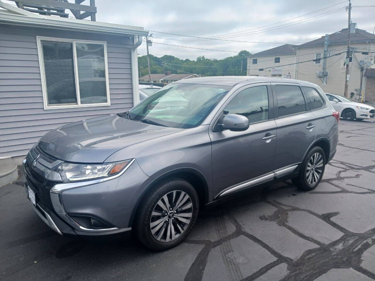 2019 MITSUBISHI Outlander