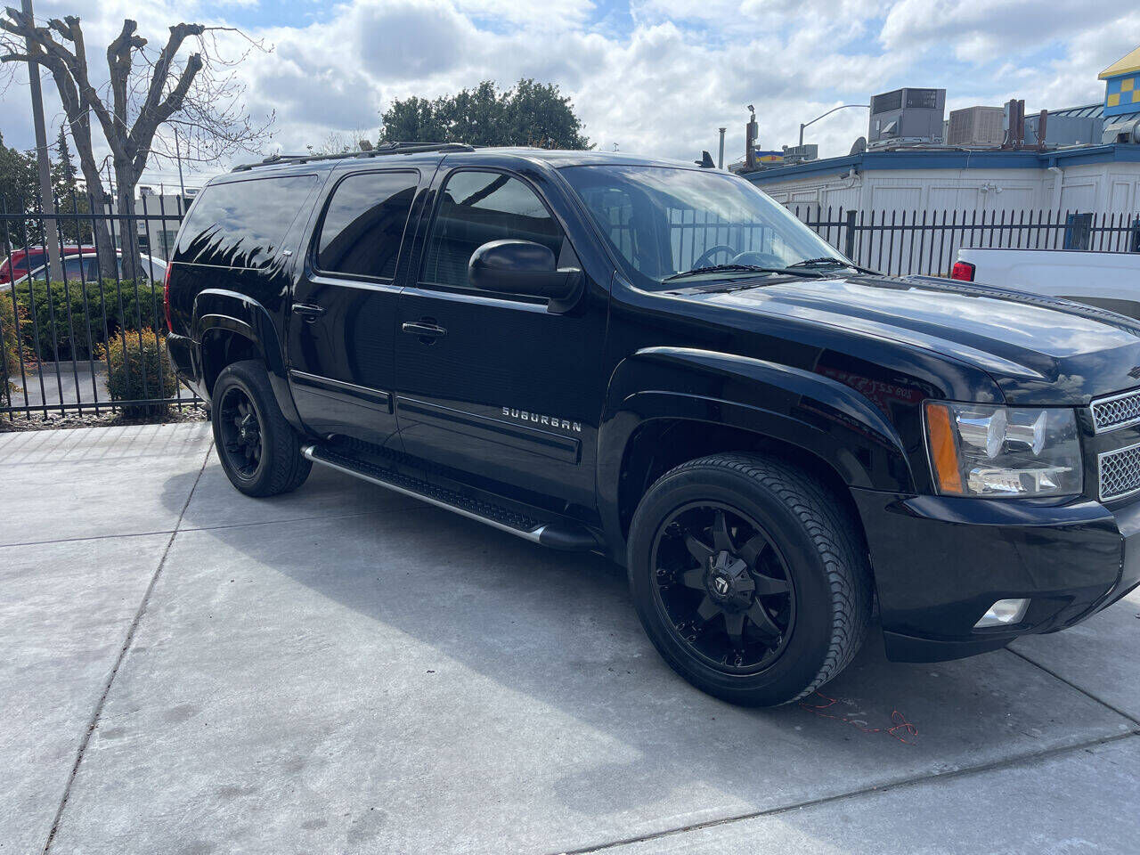 2012 CHEVROLET Suburban