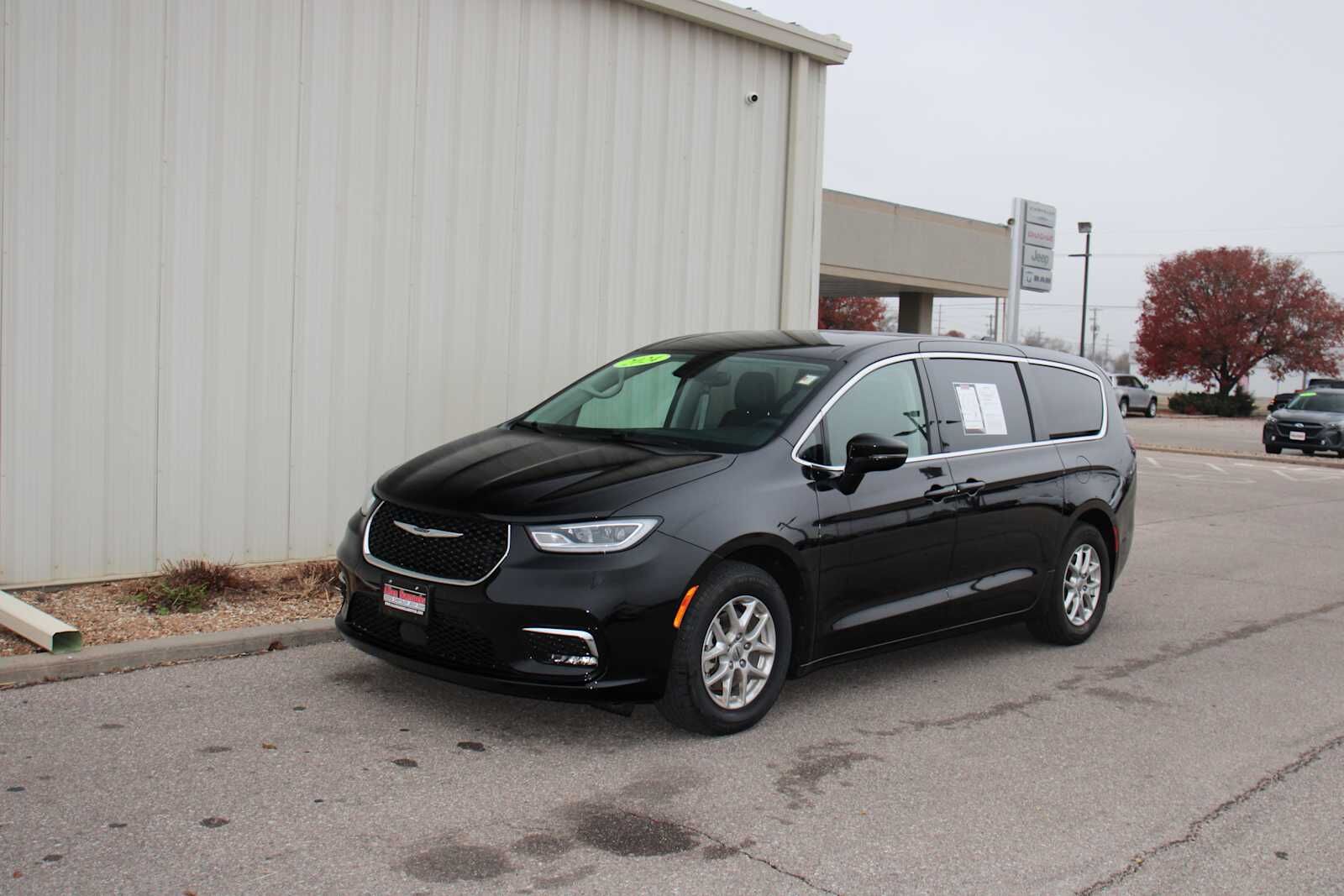 2024 CHRYSLER Pacifica