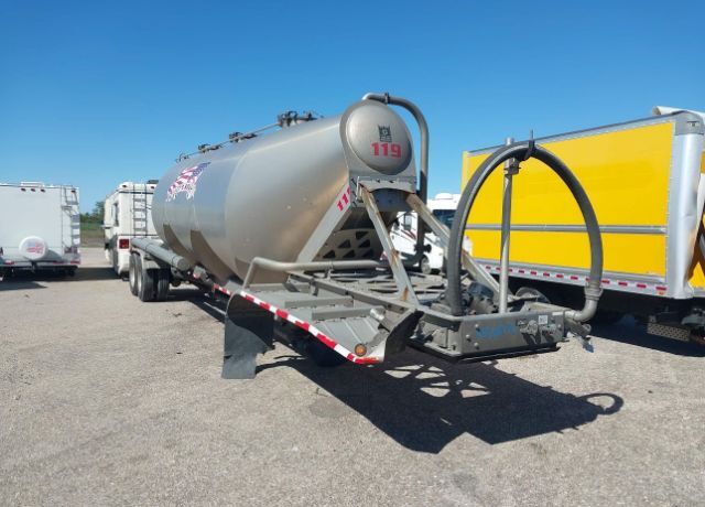 2019 TRAIL KING INDUSTRIES TRAIL KING INDUSTRIES