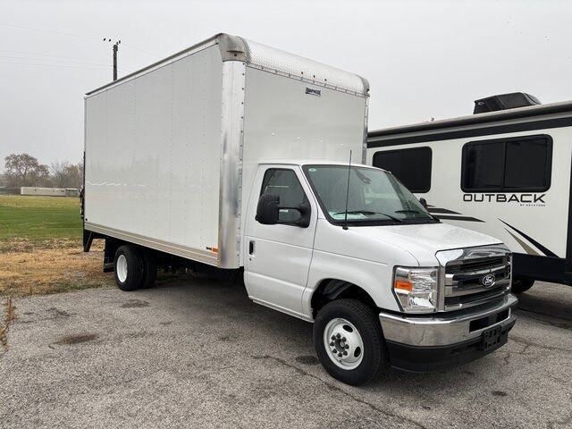 2026 FORD E-450
