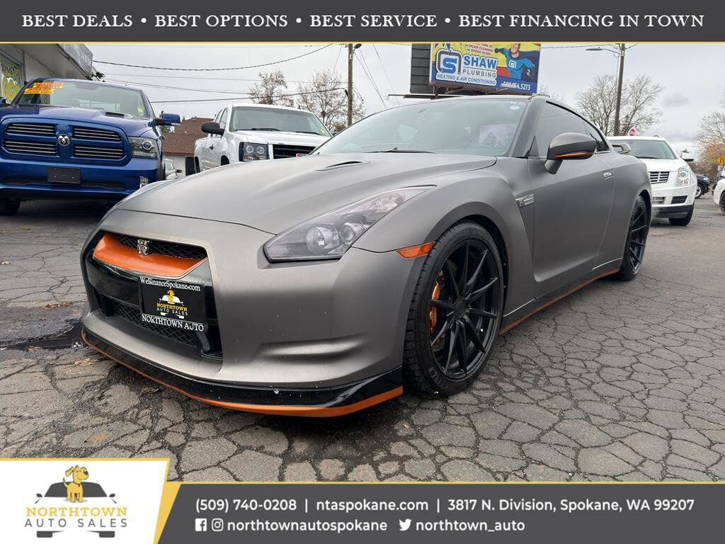 Nissan GT-R