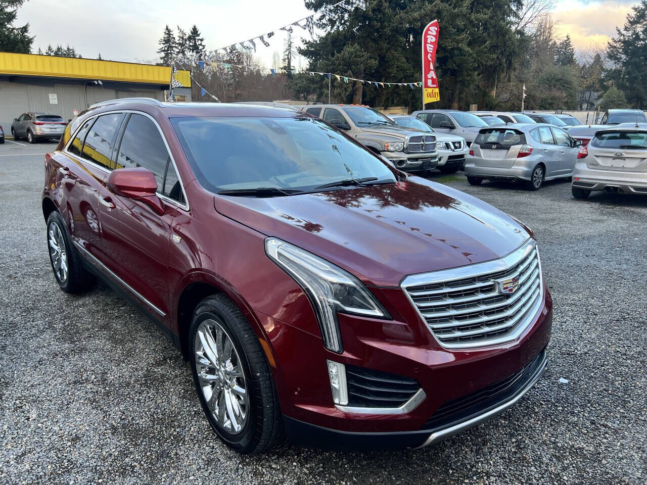 2017 CADILLAC XT5