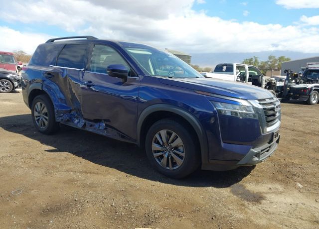 2022 NISSAN Pathfinder
