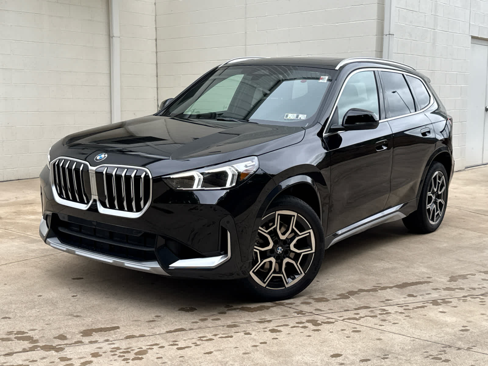 2025 BMW X1