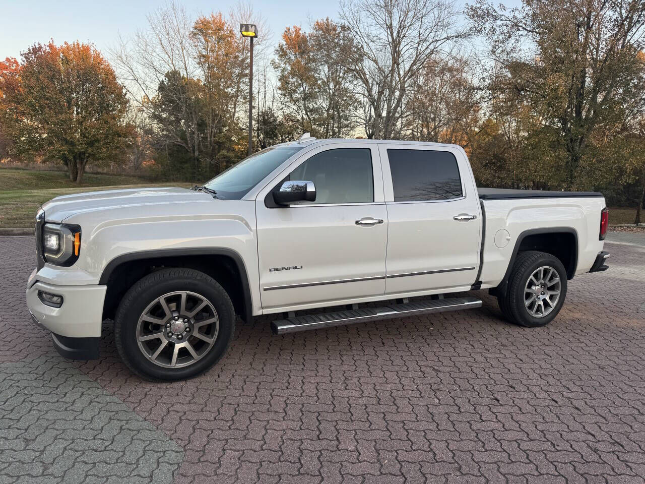 2017 GMC Sierra