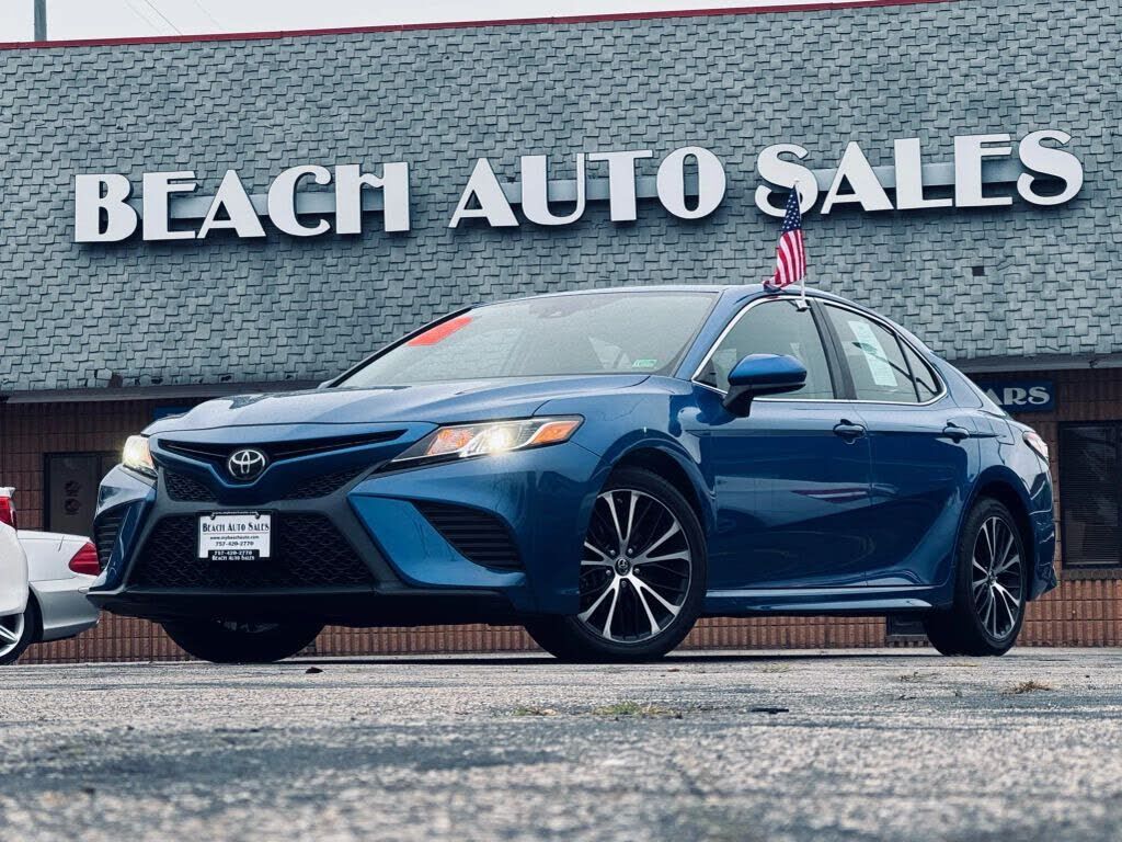 2019 TOYOTA Camry