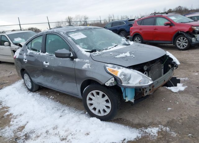 2017 NISSAN Versa