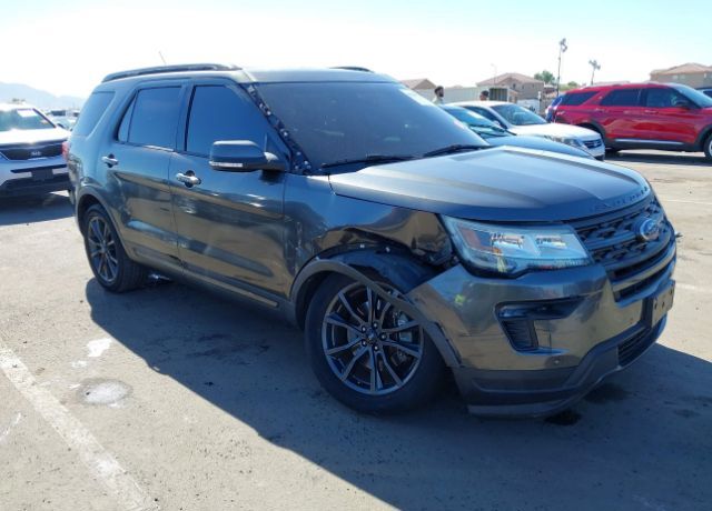 2018 FORD Explorer