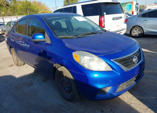 2013 NISSAN Versa