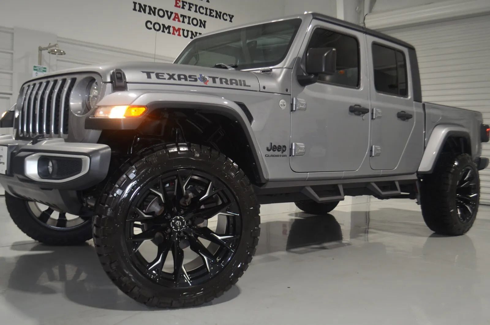 2021 JEEP Gladiator