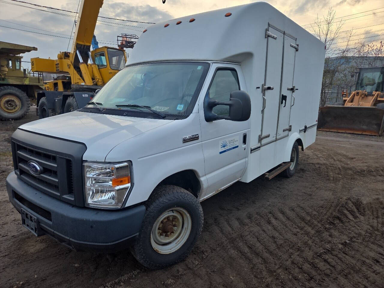 2018 FORD E-350