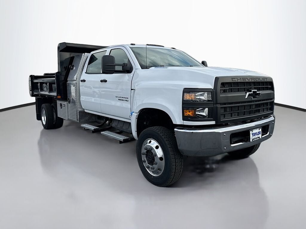 2024 GMC Silverado Medium Duty