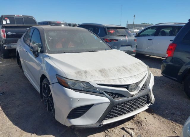2018 TOYOTA Camry