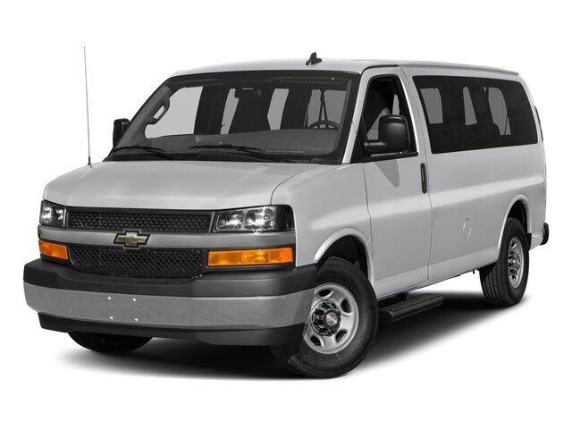 2017 CHEVROLET Express