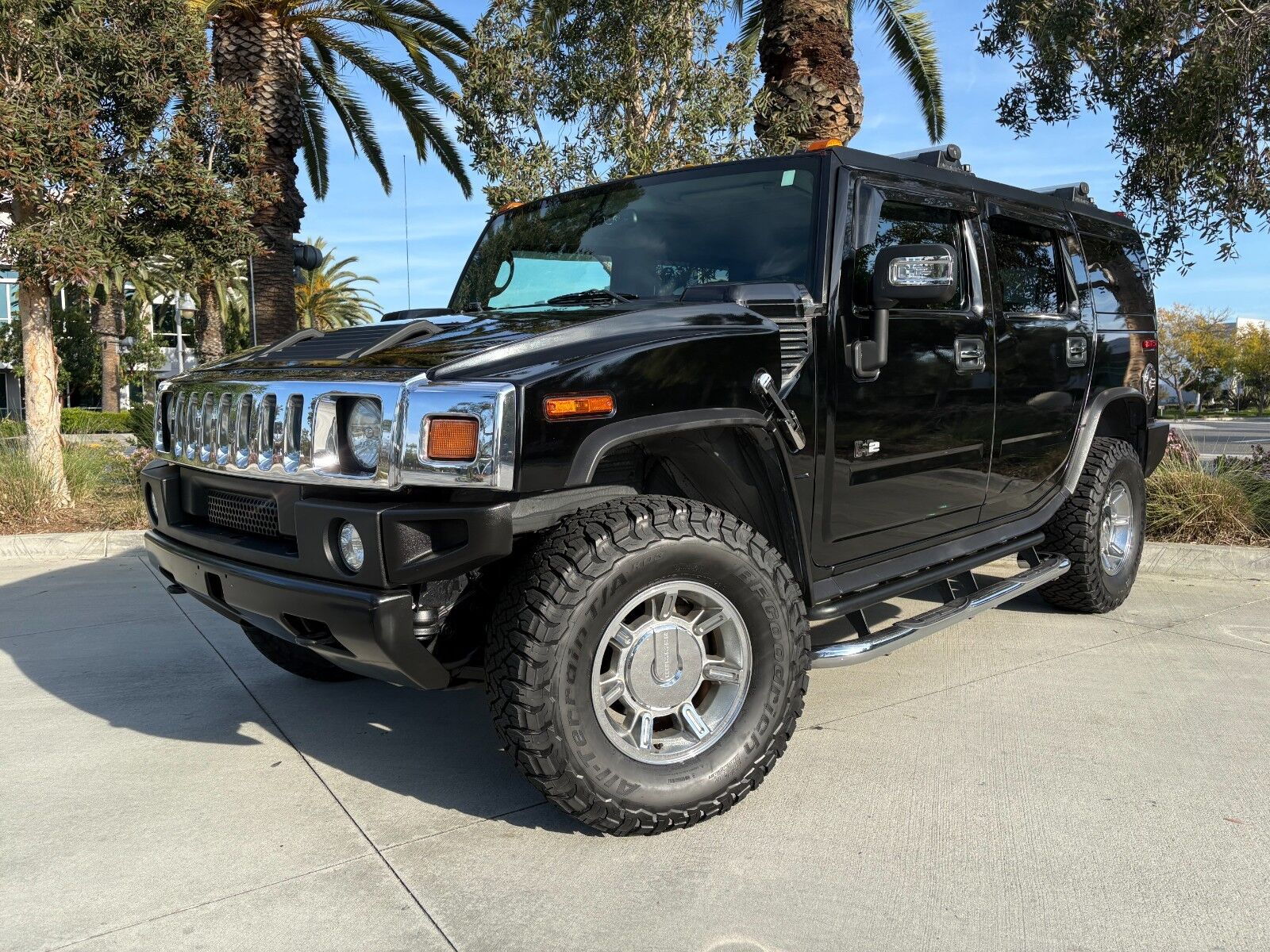 HUMMER H2