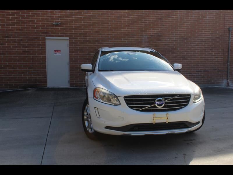 2015 VOLVO XC60
