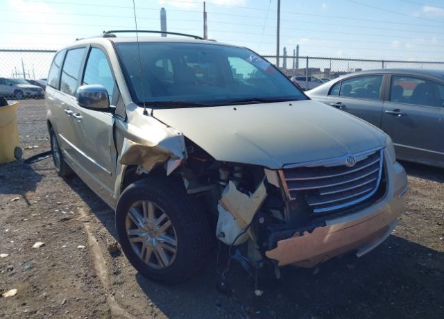 2010 CHRYSLER Town and Country