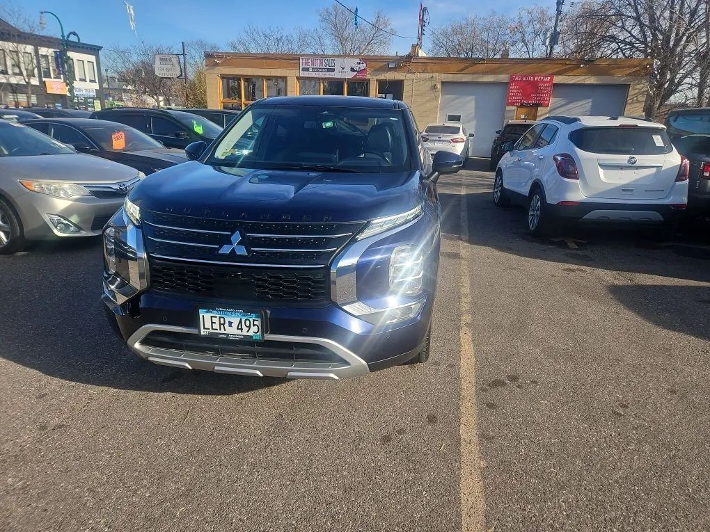 2024 MITSUBISHI Outlander