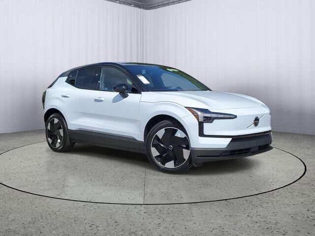 2025 VOLVO EX30
