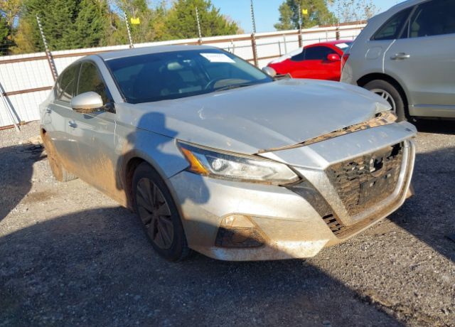 2020 NISSAN Altima