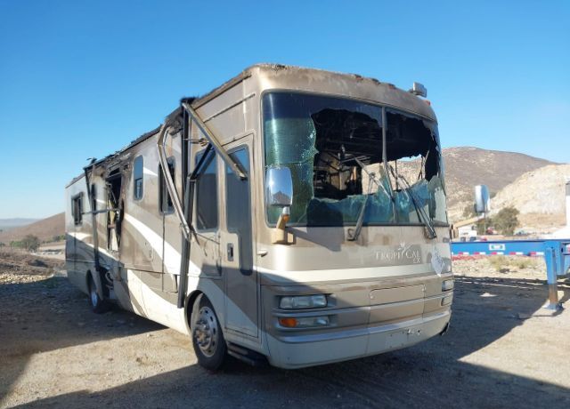2006 FREIGHTLINER XC Raised Rail Rear Engine Motor Home Chassis