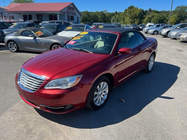 2013 CHRYSLER 200