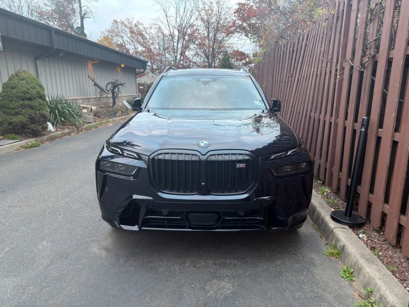 2024 BMW X7