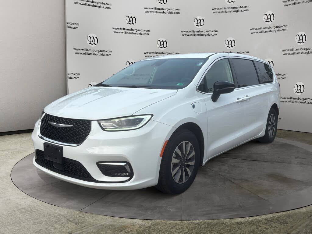 2024 CHRYSLER Pacifica