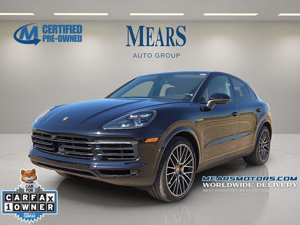 2022 PORSCHE Cayenne