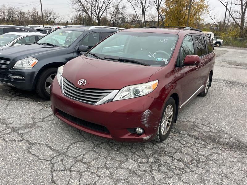 Toyota Sienna