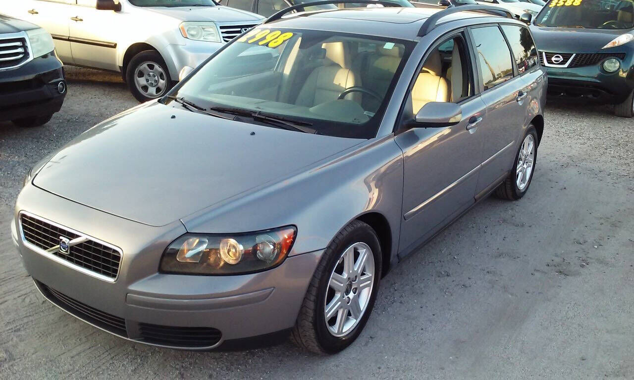 2006 VOLVO V50