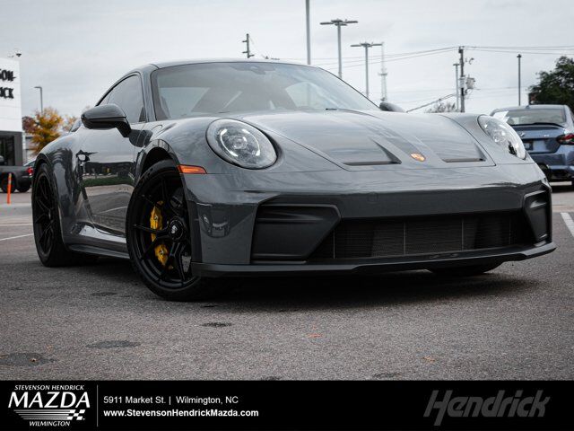 2025 PORSCHE 911