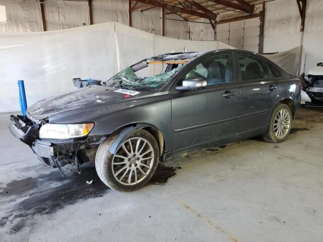 Volvo S40