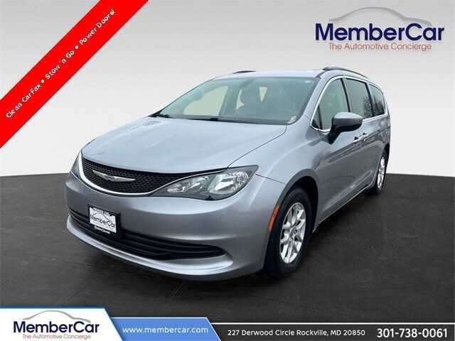 2020 Chrysler Voyager