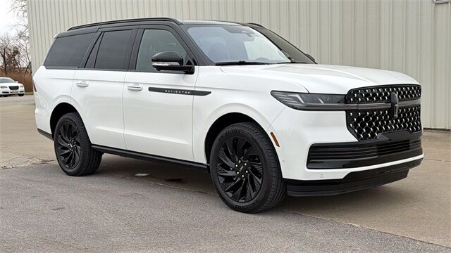 2025 LINCOLN Navigator