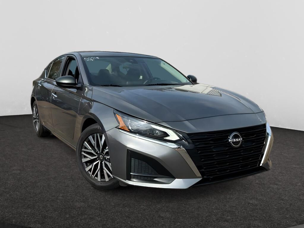 2024 NISSAN Altima