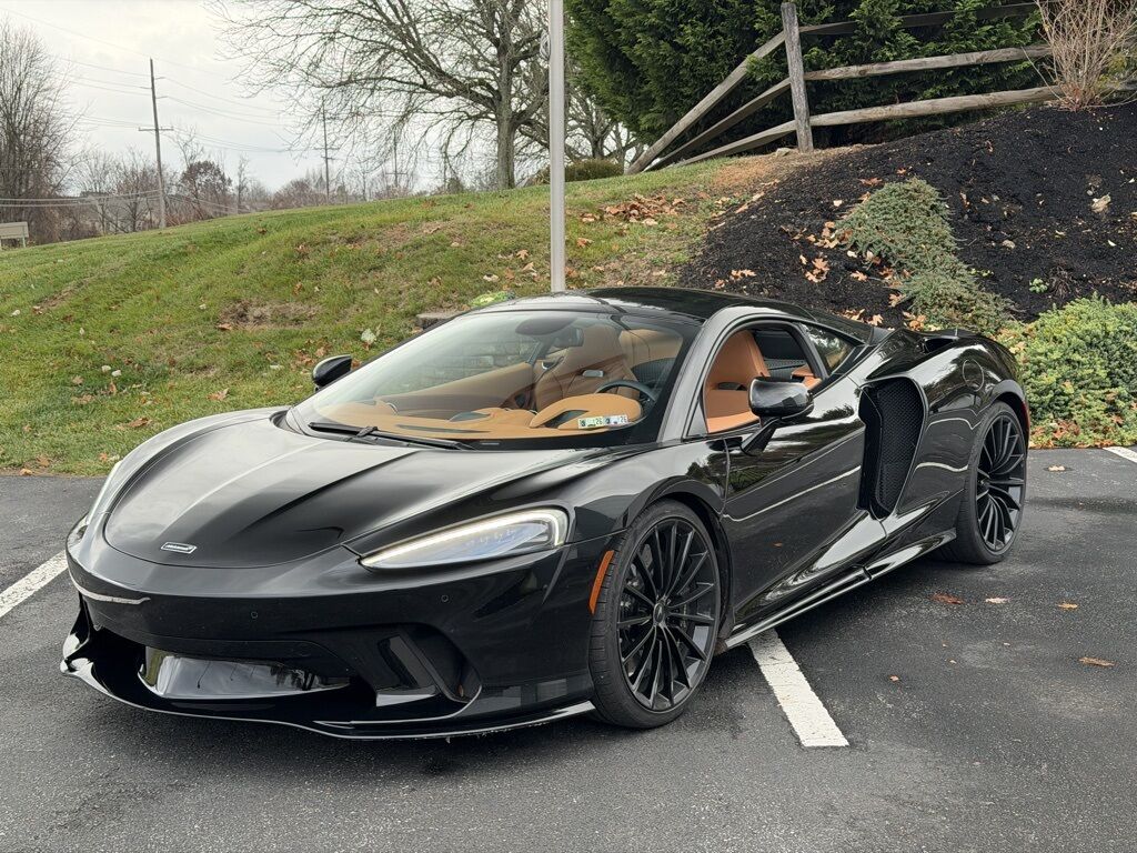 2023 MCLAREN GT