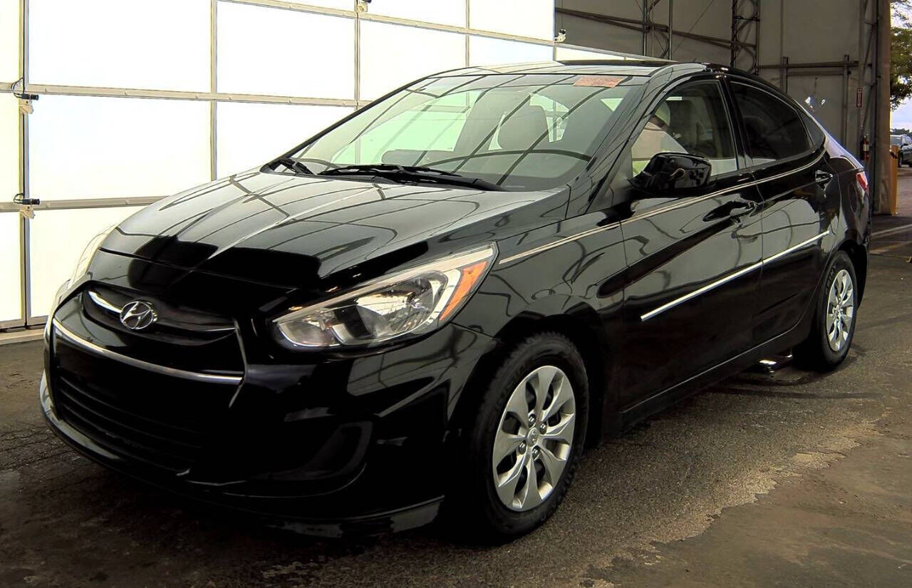 2017 HYUNDAI Accent