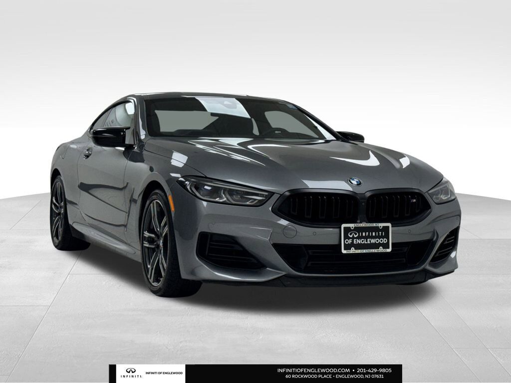 2023 BMW M8