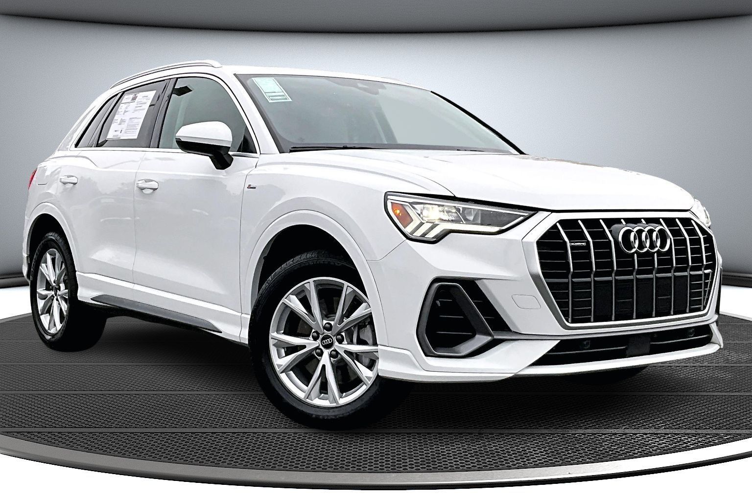 2024 AUDI Q3