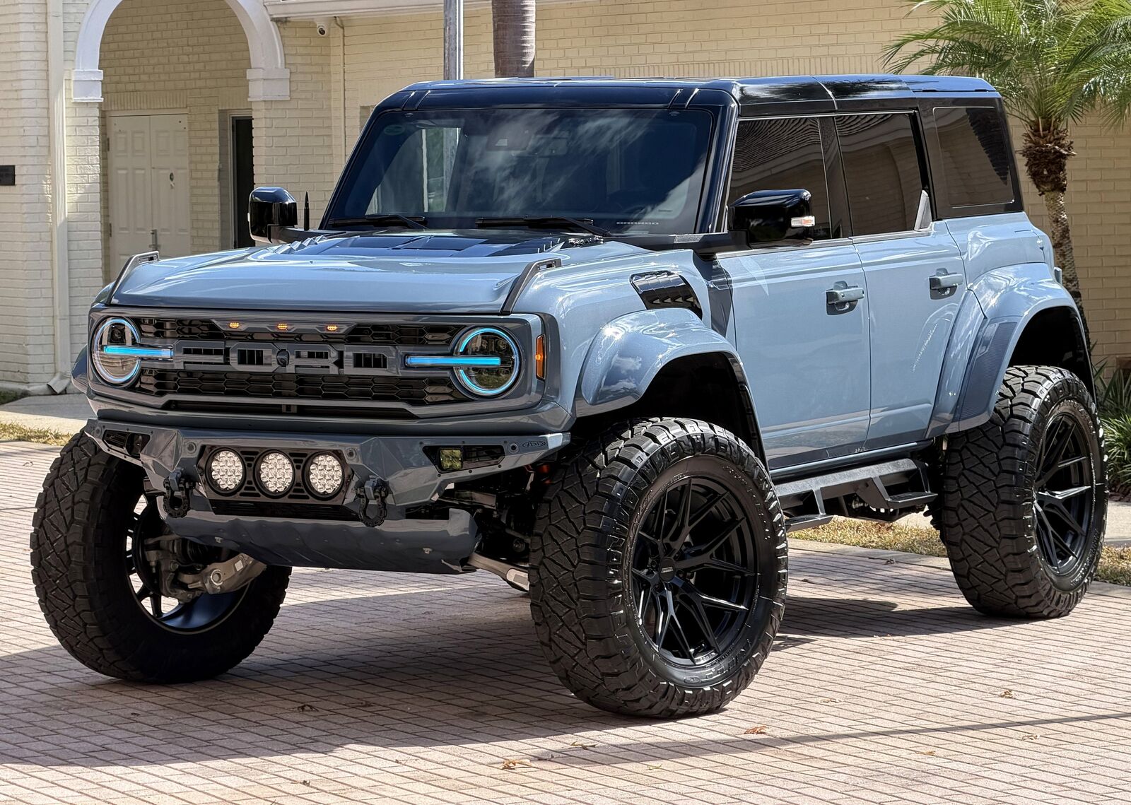 2025 FORD Bronco