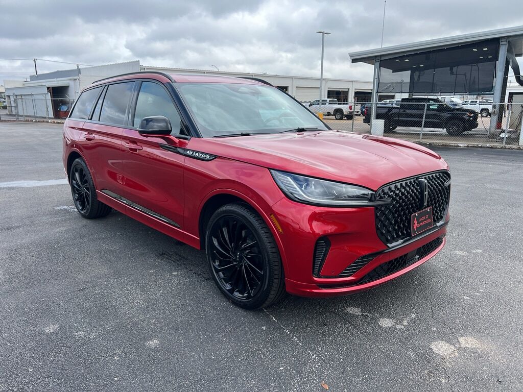 2026 LINCOLN Aviator