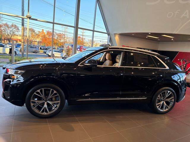 2025 Audi Q8