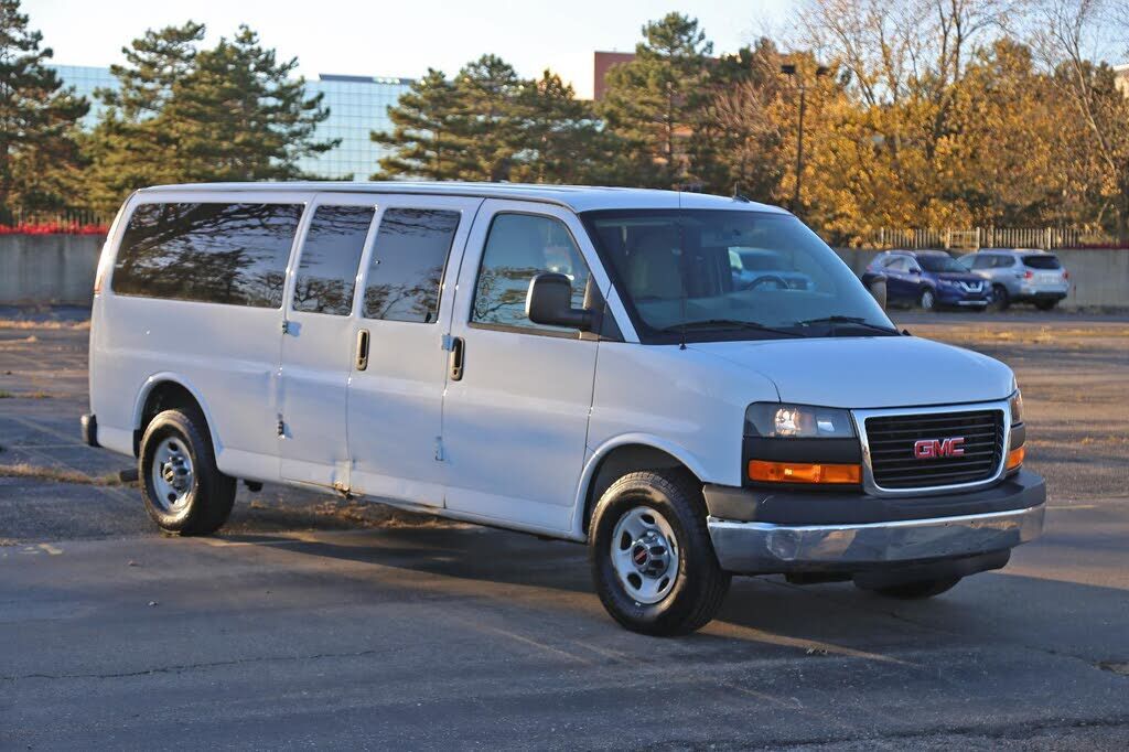 GMC Savana
