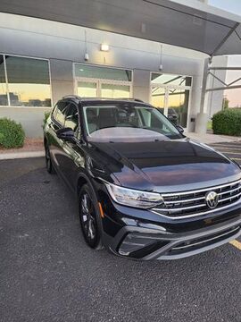2022 VOLKSWAGEN Tiguan