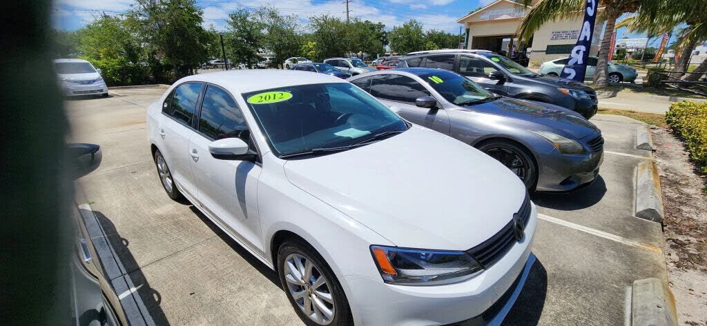 2012 VOLKSWAGEN Jetta